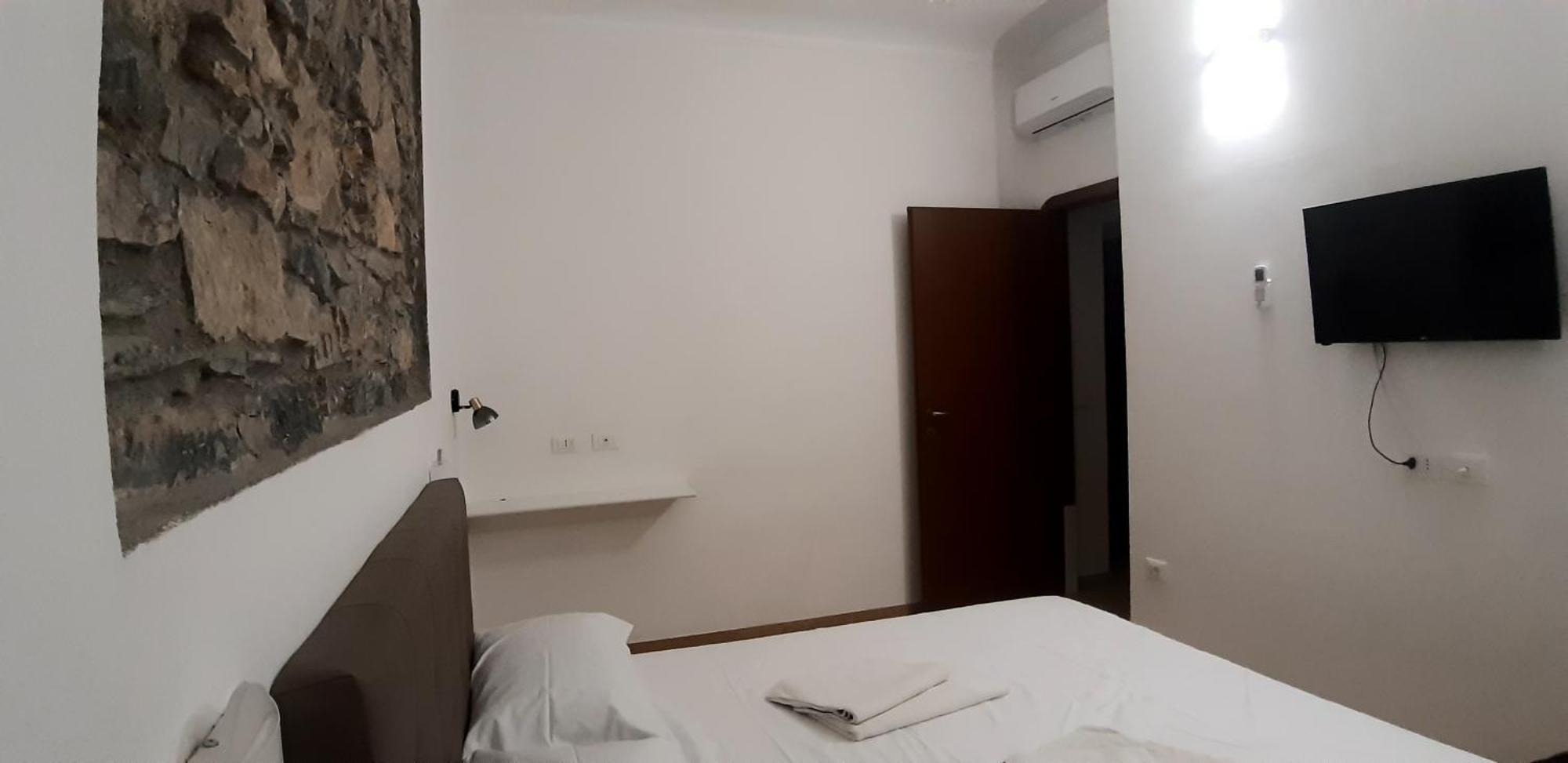 Апартаменты Chez Sabrine - La Spezia Via Fiume 112 Экстерьер фото